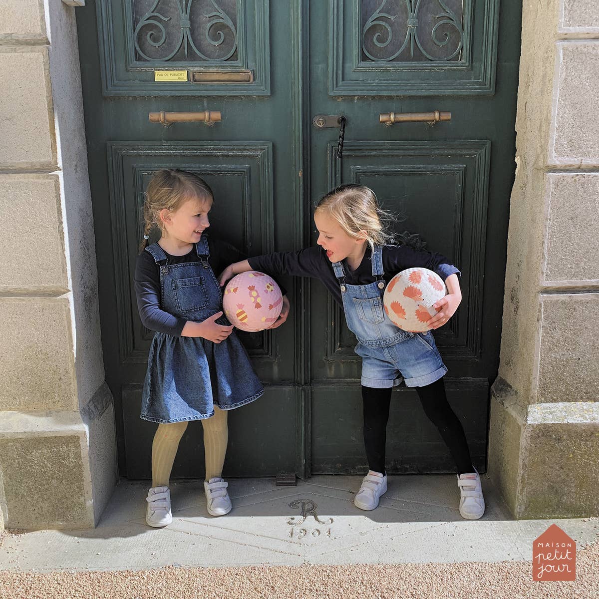 Large Playground Ball — Sweets - Lastenurk.com