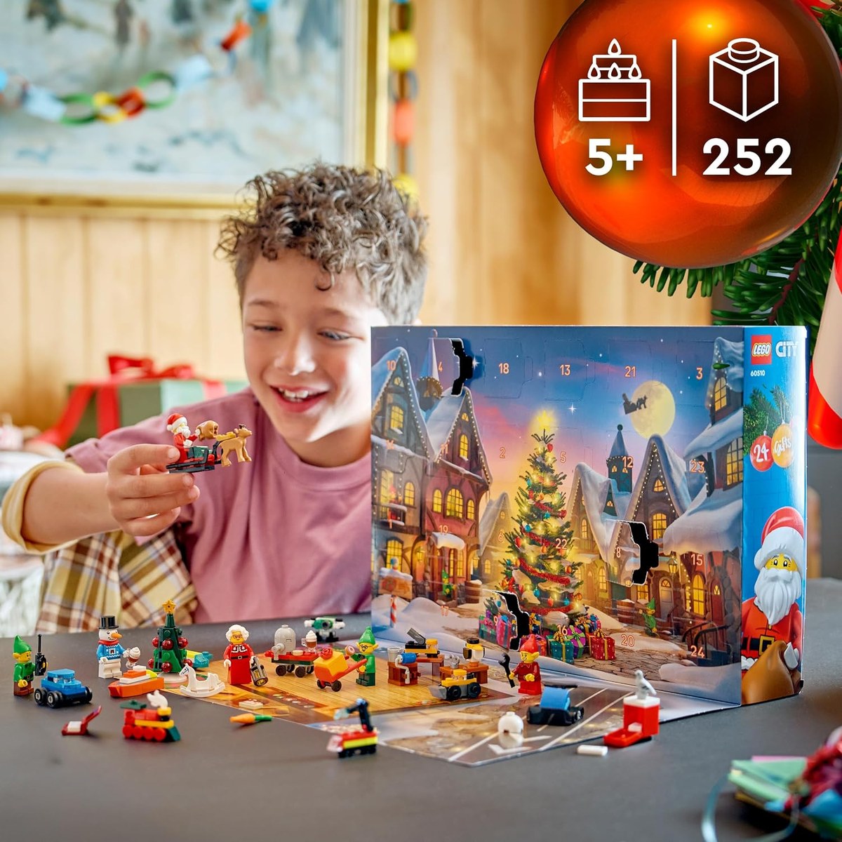 Bērns ar atvērtu kalendāru, 5+ un 252 detaļas